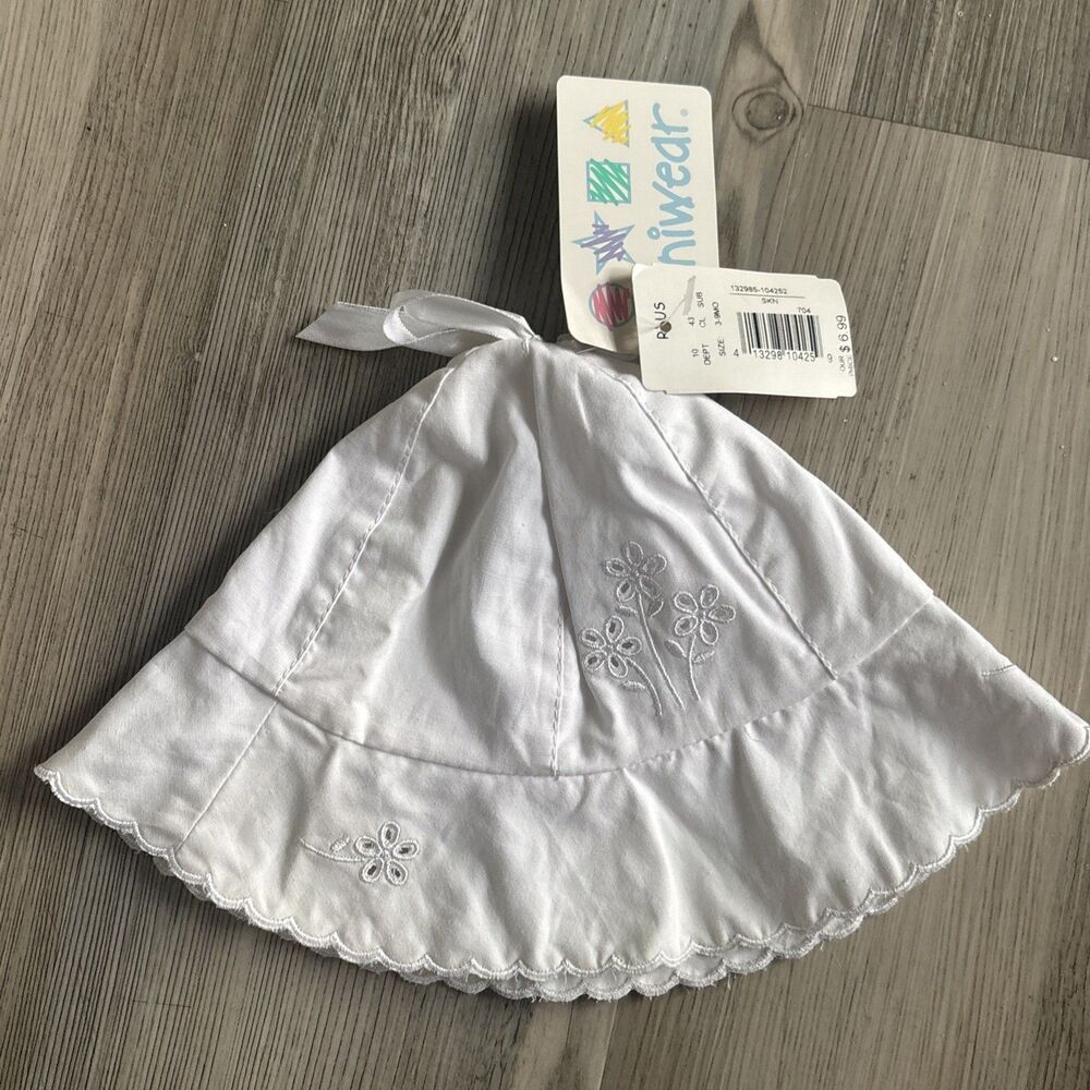 NWT Vintage Babies R Us White Cottage Bow Eyelet Bonnet Baby Hat Size 3-9 Months